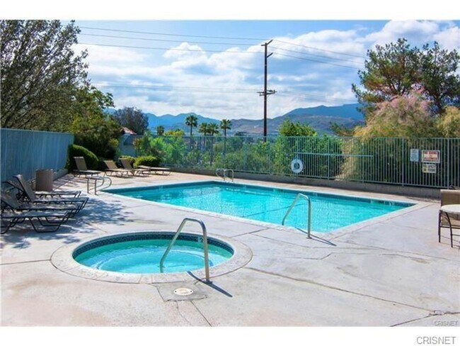 Building Photo - Wonderful 2+2 Condo W/Views + Amenities + ...