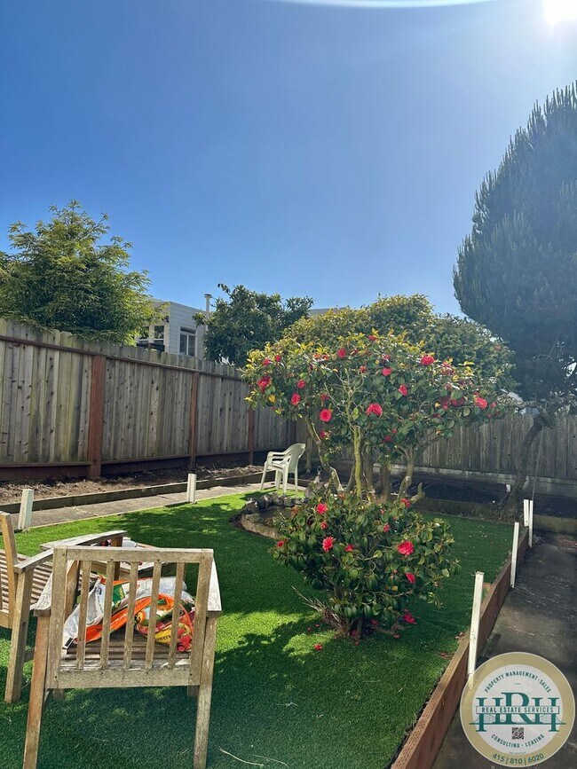 Building Photo - Charming 3BR|1.5BA Home in the Heart of th...