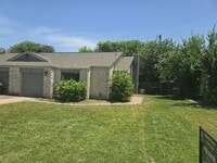 Building Photo - 1417 Hyridge Cir