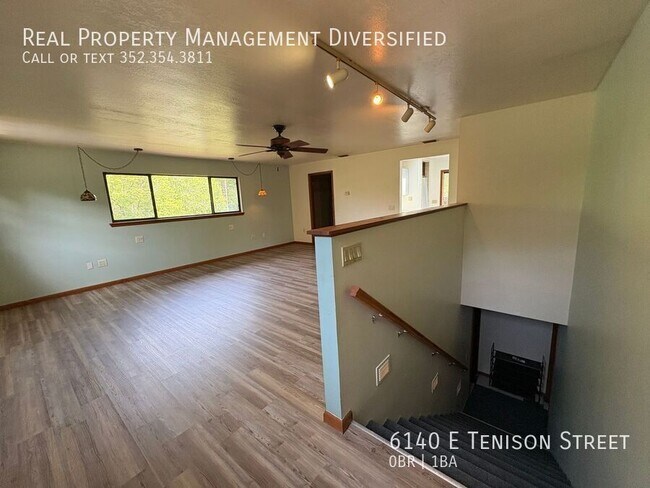 Building Photo - 6140 E Tenison St