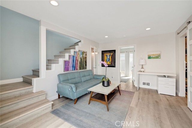 Building Photo - 208 Longfellow Ave