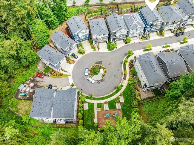 Building Photo - 22320 SE 43rd Pl