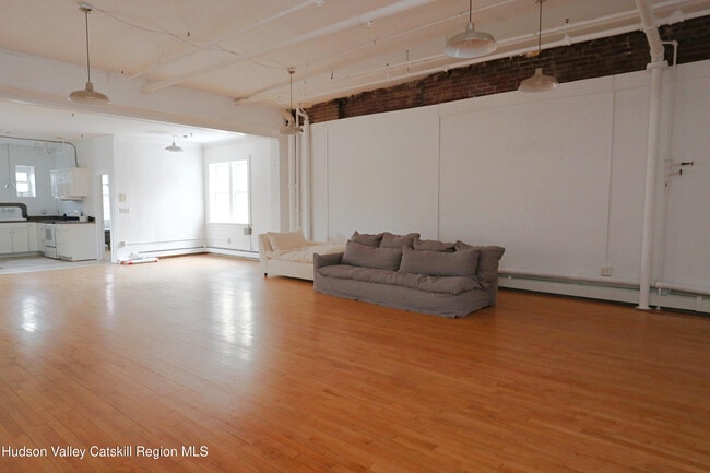 Building Photo - 314 Wall St
