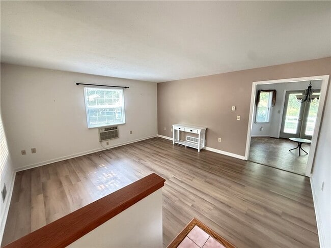 Building Photo - 9 Wisteria Ln