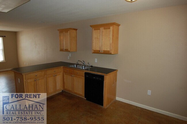 Building Photo - 8005 Langer Dr