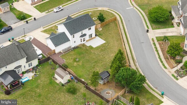 Building Photo - 677 Dellinger Dr