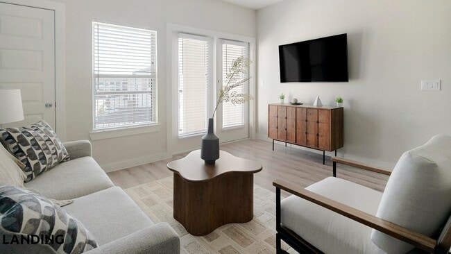 Building Photo - 1800 Central Pine St