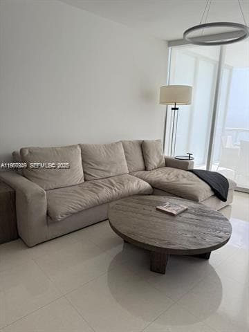 Building Photo - 17121 Collins Ave