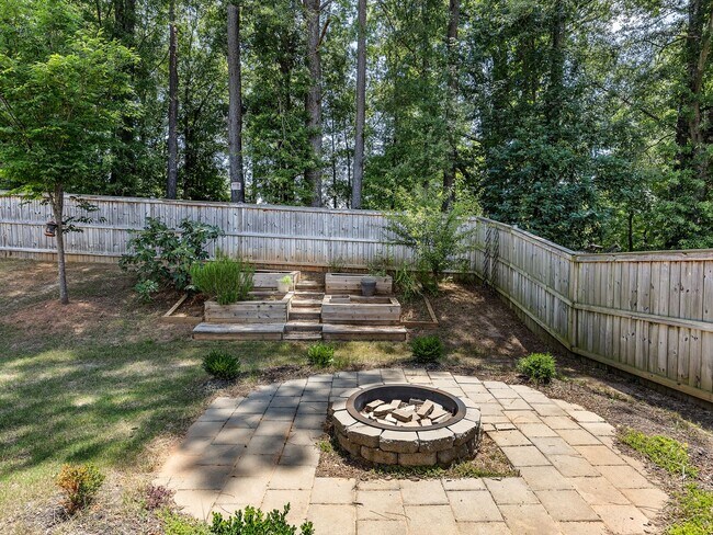 Building Photo - Beautiful 4 bedroom 3.5 Bath home Duncan, SC