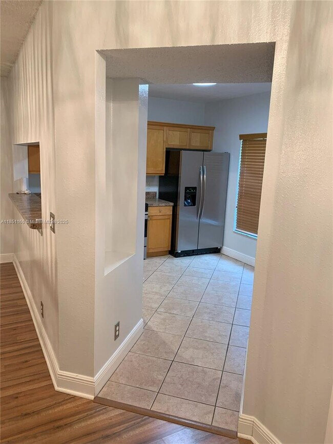 Building Photo - 10911 Jewel Box Ln