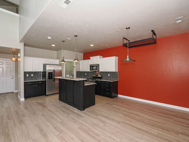 Building Photo - 3794 Lilac Heights Dr