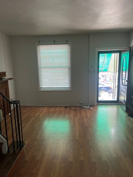 Building Photo - 5659 BLAKEMORE