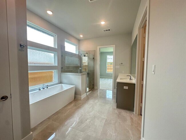 Building Photo - 4859 Antler Run Dr