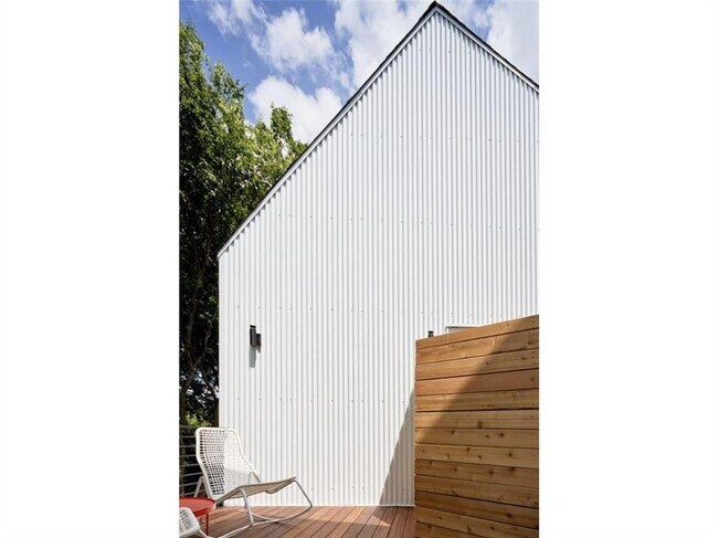 Building Photo - 2509 Durwood St