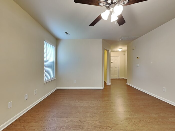 Building Photo - 3214 Westerwood Dr