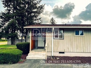 Building Photo - Great 2 bed and 1 bath unit in Spanaway! *...