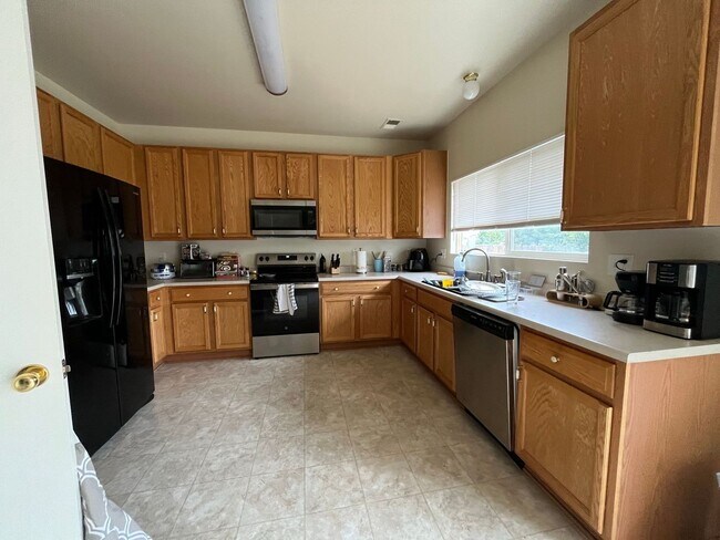 Building Photo - Nice Home in North Fort Collins