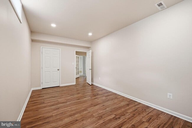 Building Photo - 24267 Purple Finch Dr