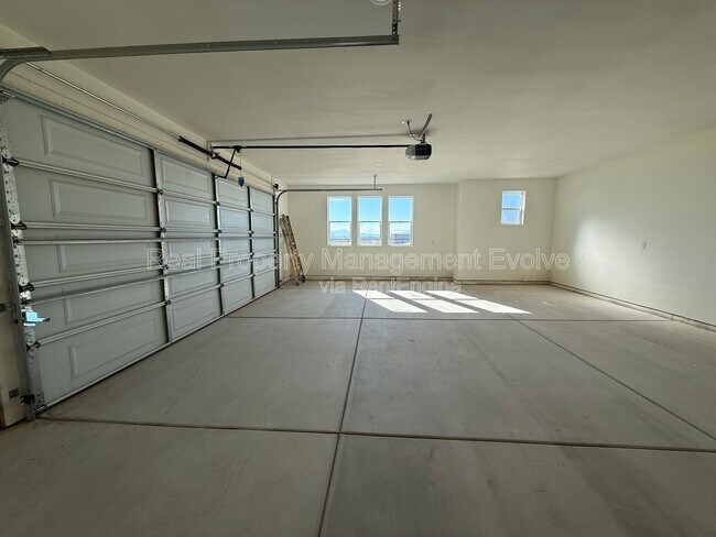 Building Photo - 22536 W Huntington Dr