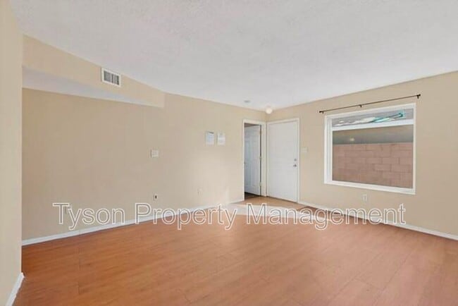 Building Photo - 1305 Amole Vista St SW