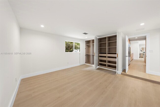 Building Photo - 7460 SW 126th St