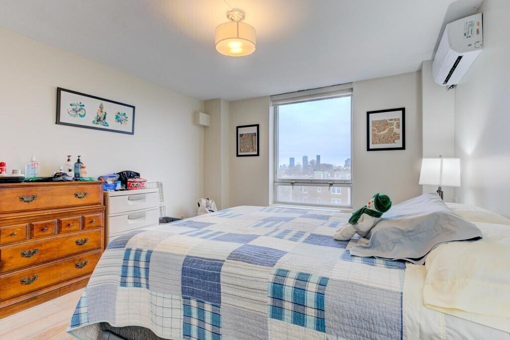 Building Photo - 60 Babcock St