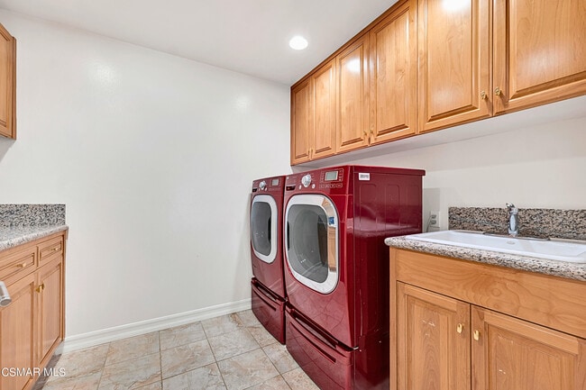 Building Photo - 1687 Castlebridge Ct