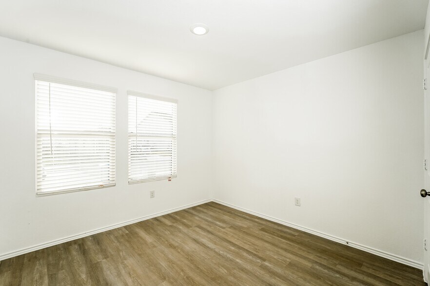 Building Photo - 7382 Cultivator Way