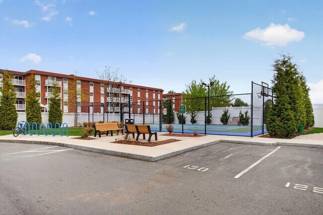 Building Photo - 320 Middlesex Ave