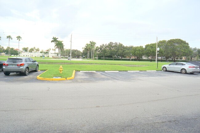 Building Photo - 12620 Vista Isles Dr