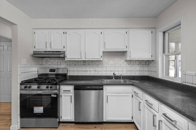 Building Photo - 9604 Colony Dr