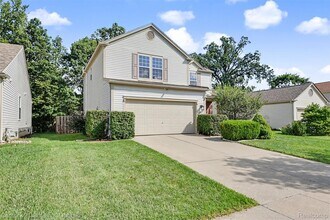 Building Photo - 7055 Oakridge Dr