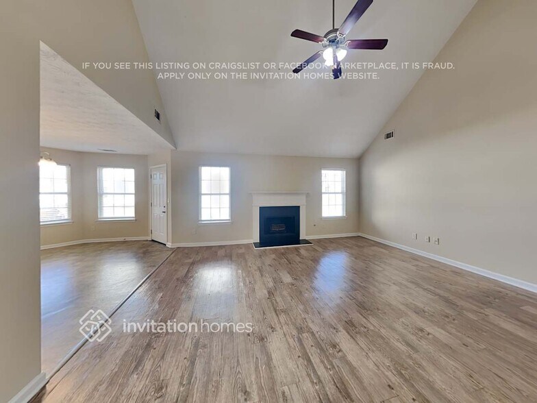 Building Photo - 4444 Grove Lake St SW