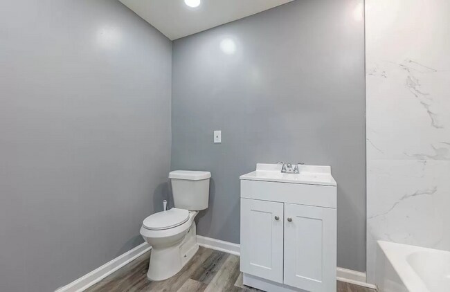 Building Photo - 2314 Brooklyn Ave