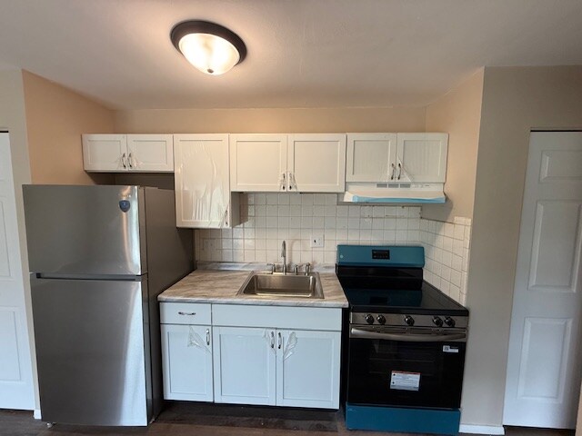 Building Photo - 6652-6666-6666 Rita Dr