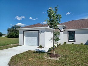Building Photo - BREAND NEW CONSTRUCTION 3 BR / 2 BA WITH S...