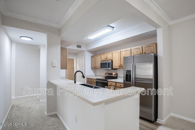 Building Photo - 10075 Gate Pkwy