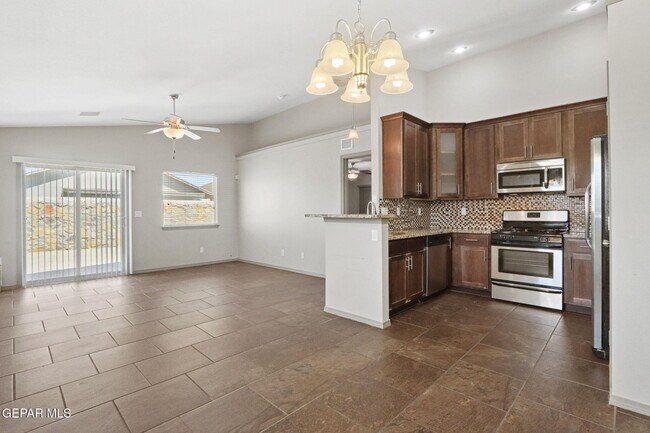 Building Photo - 4828 Guillermo Espinoza St