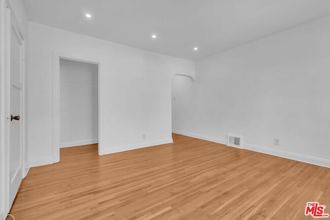 Building Photo - 6131 W 5th St