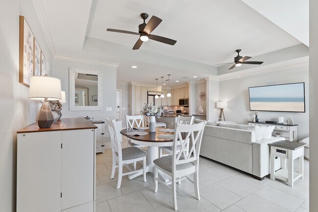 Building Photo - 9123 Strada Pl