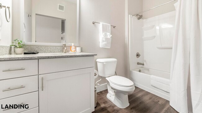 Building Photo - 1494 N High St