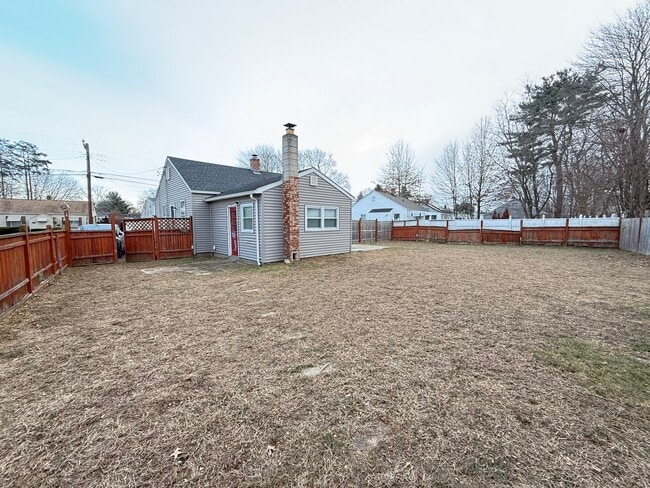 Building Photo - 43 Lafayette Ave