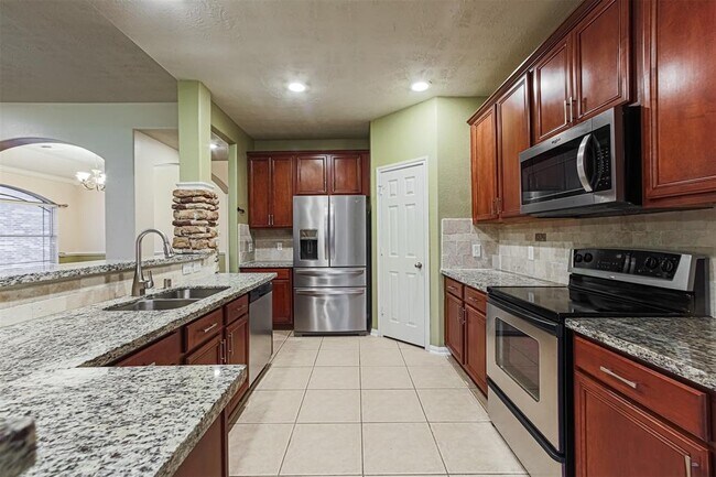 Building Photo - 24503 Jocelyn Park Ct