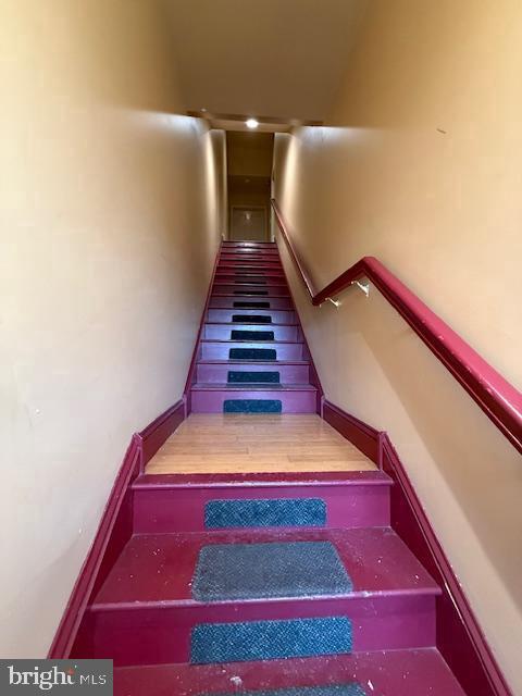 Building Photo - 4219 Ridge Ave