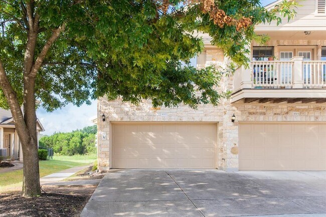 Building Photo - 9201 Brodie Ln