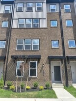 Building Photo - 9946A Count Fleet Cres