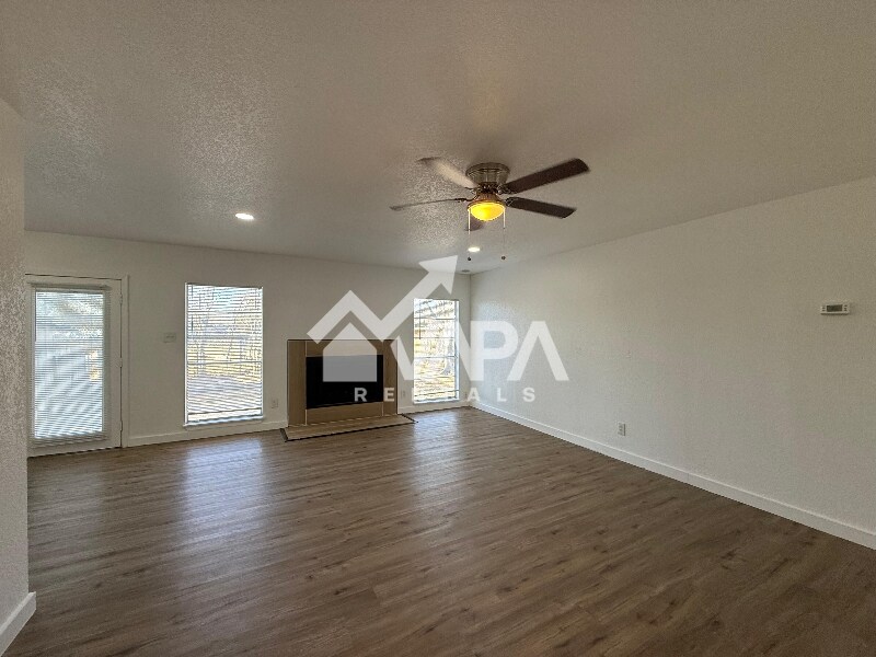 Building Photo - 4906 Buckwheat St