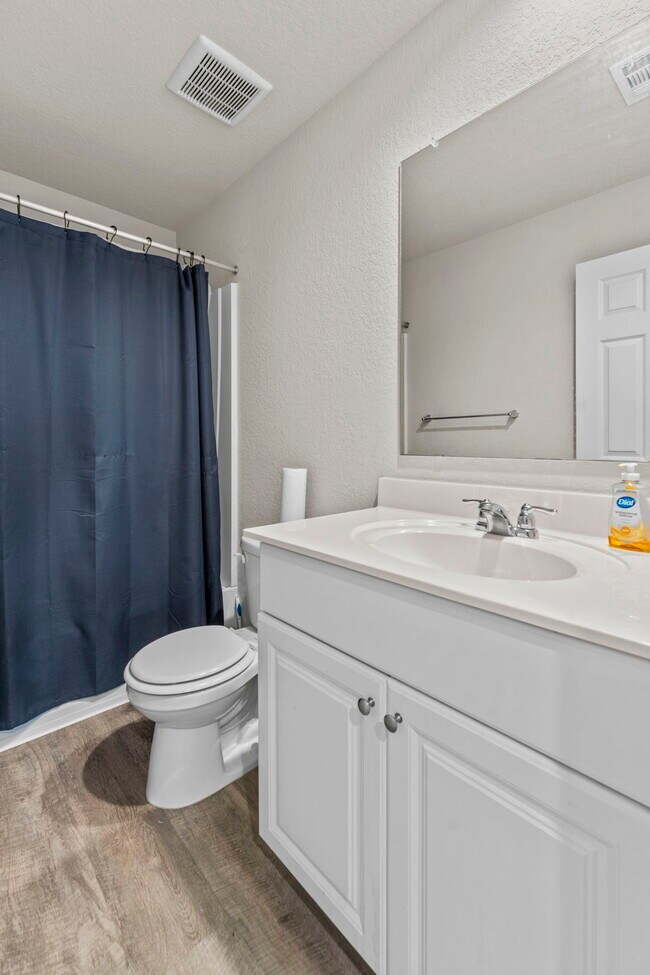 Building Photo - 7115 Mesa Cliffs