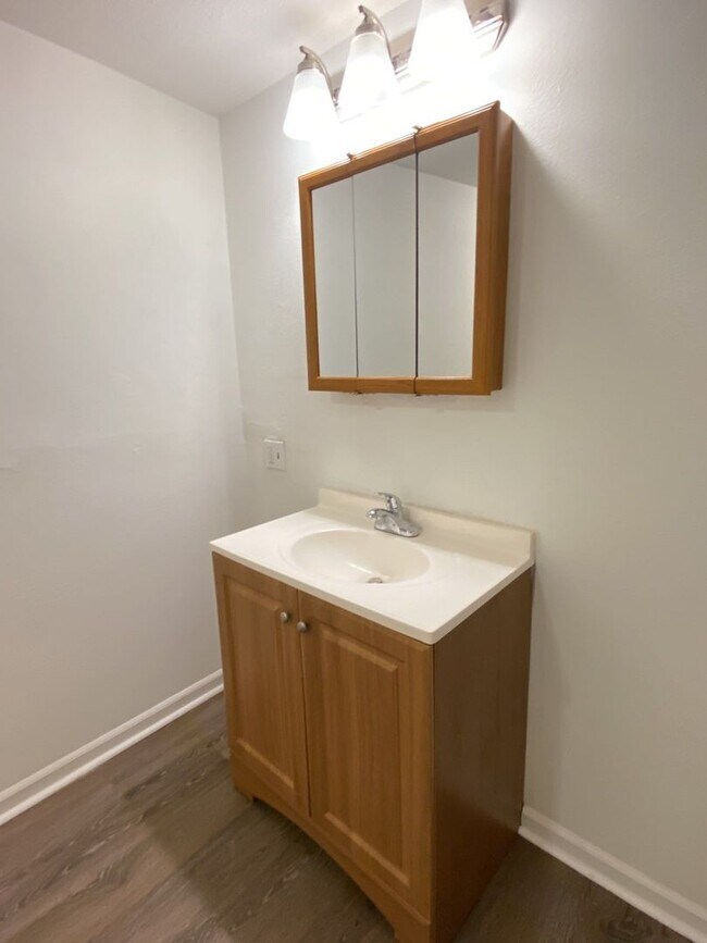 Building Photo - 5523 Avenue O 1/2