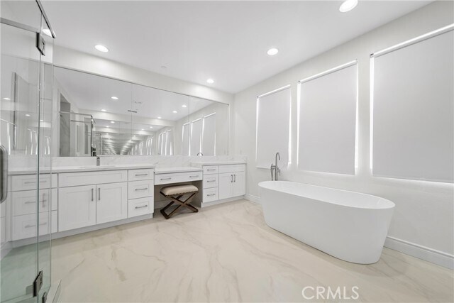 Building Photo - 26743 Mont Calabasas Dr